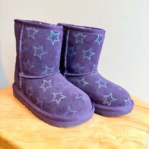 UGG Kids' Classic II Toddler Iridescent Stars Boots in Nightshade Size 11